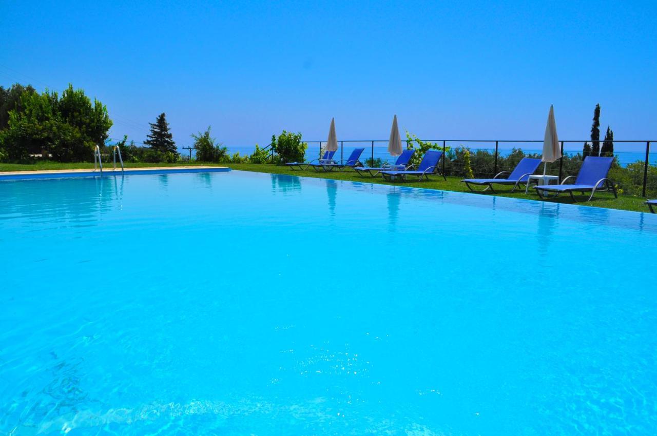 Luxury Loft Apartment With Pool - Pelekas Beach, Corfu Bagian luar foto