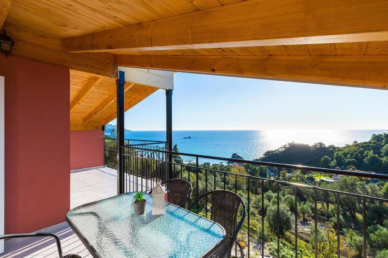 Luxury Loft Apartment With Pool - Pelekas Beach, Corfu Bagian luar foto