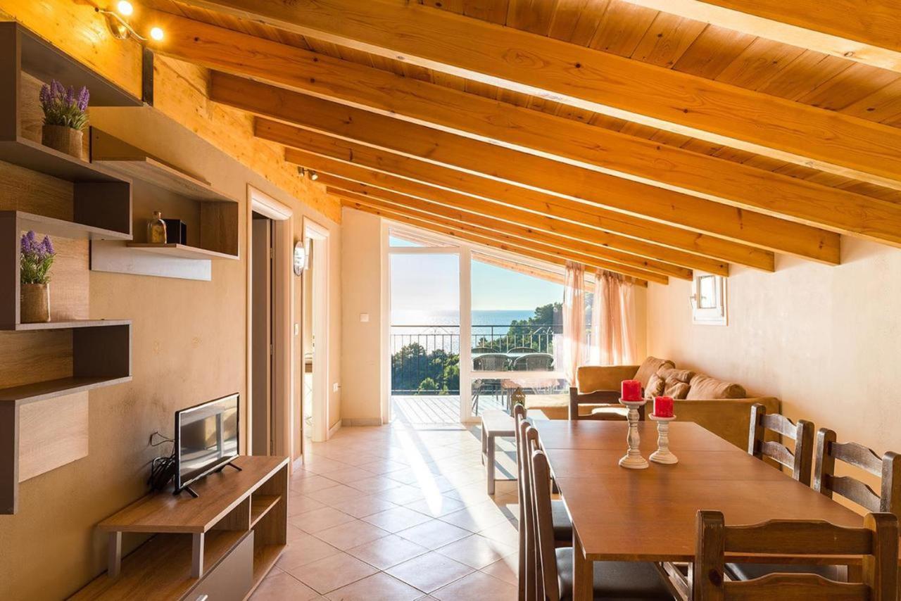 Luxury Loft Apartment With Pool - Pelekas Beach, Corfu Bagian luar foto