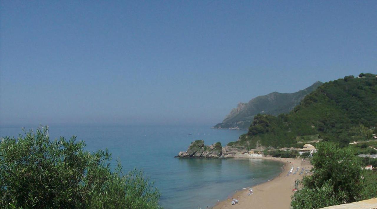 Luxury Loft Apartment With Pool - Pelekas Beach, Corfu Bagian luar foto